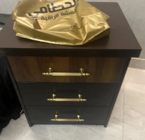 أثاث غرفة نوم للبيع